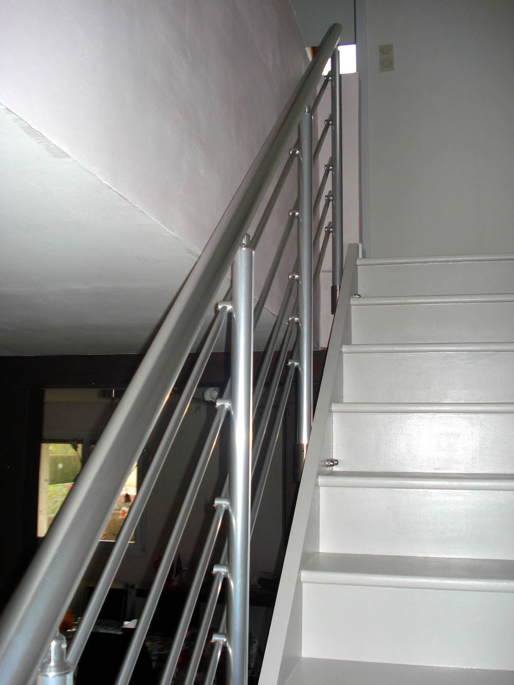 Rambarde d'escalier aluminium finition inox avec 5 lisses