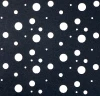 Garde-corps alu finition thermolaqué RAL 7016 (gris anthracite), avec panneaux bulles de savon ou carrés,  fixation sur façade (anglaise) Motif de la tôle : Bulles de savon